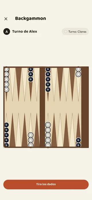 Un tablero de backgammon en la posición inicial, turno de Alex, con el botón Tira los dados debajo