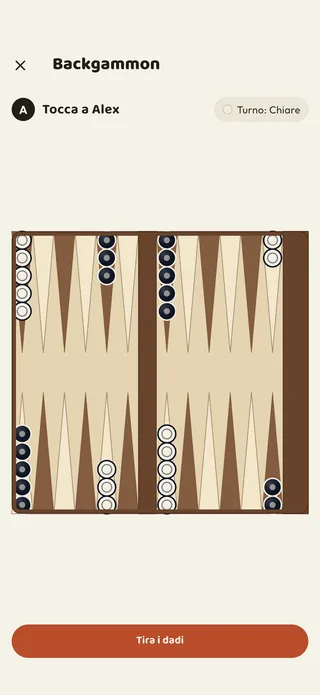 Un tabellone di backgammon nella posizione iniziale, tocca ad Alex, con sotto il pulsante Tira i dadi