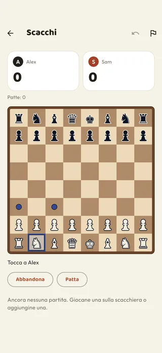 Una partita a scacchi su una scacchiera di legno nell'app Braggster