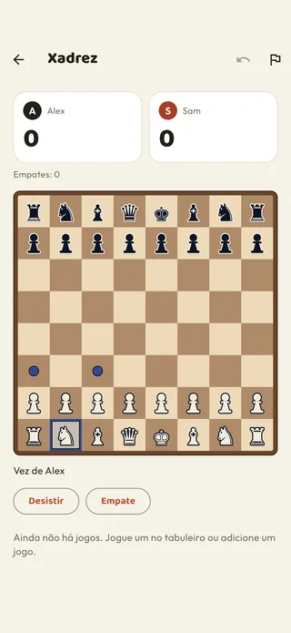 Uma partida de xadrez em um tabuleiro de madeira dentro do app Braggster